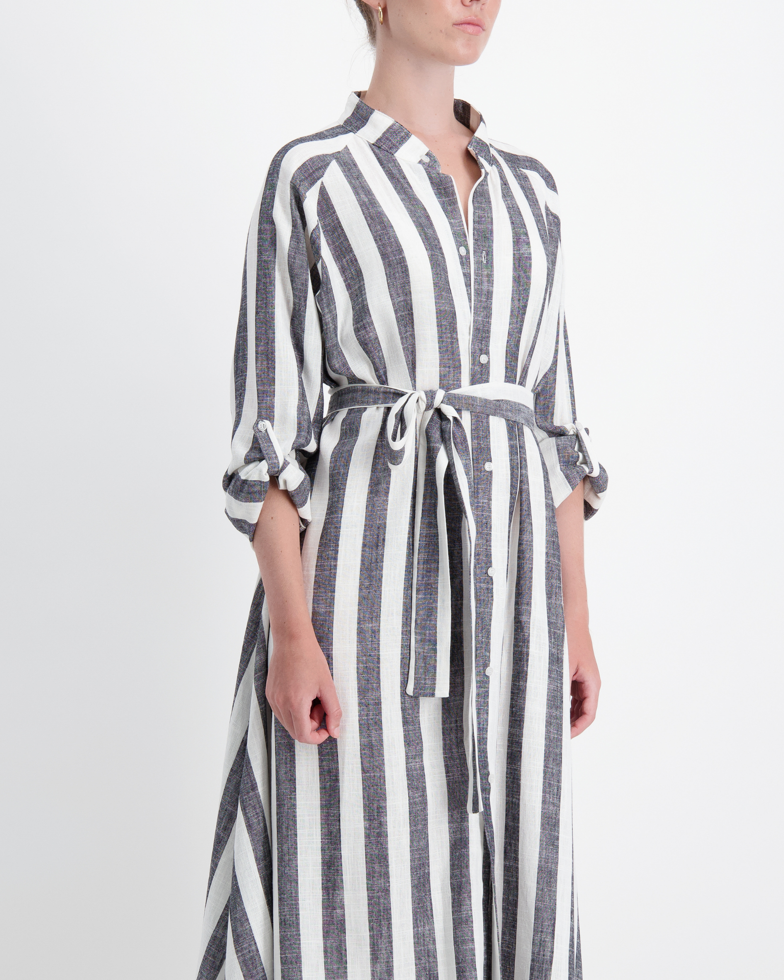 Sapphire Magnetic Shirt Dress | Easy-Dressing Linen Essential